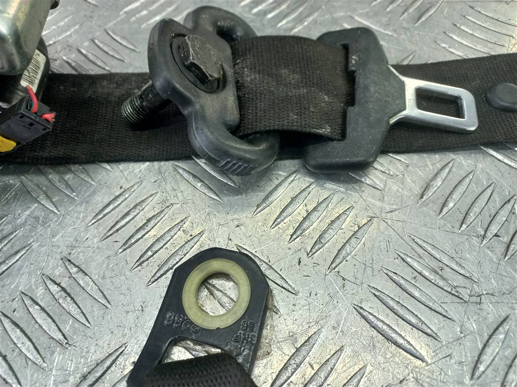 ремень безопасности MITSUBISHI COLT  MN164666XC, 3279 рублей, Москва