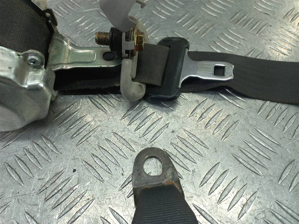 ремень безопасности SUZUKI IGNIS 1.5 MT (99 л.с.)Ignis  II (2003—2008) Хетчбэк 8490186G13ED3, 2700 рублей, Москва