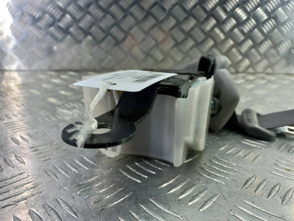 ремень безопасности MITSUBISHI PAJERO SPORT 2.5 MT (99 л.с.)Pajero Sport  I рестайлинг (2004—2008) Внедорожник MR788902, 980 рублей, Москва