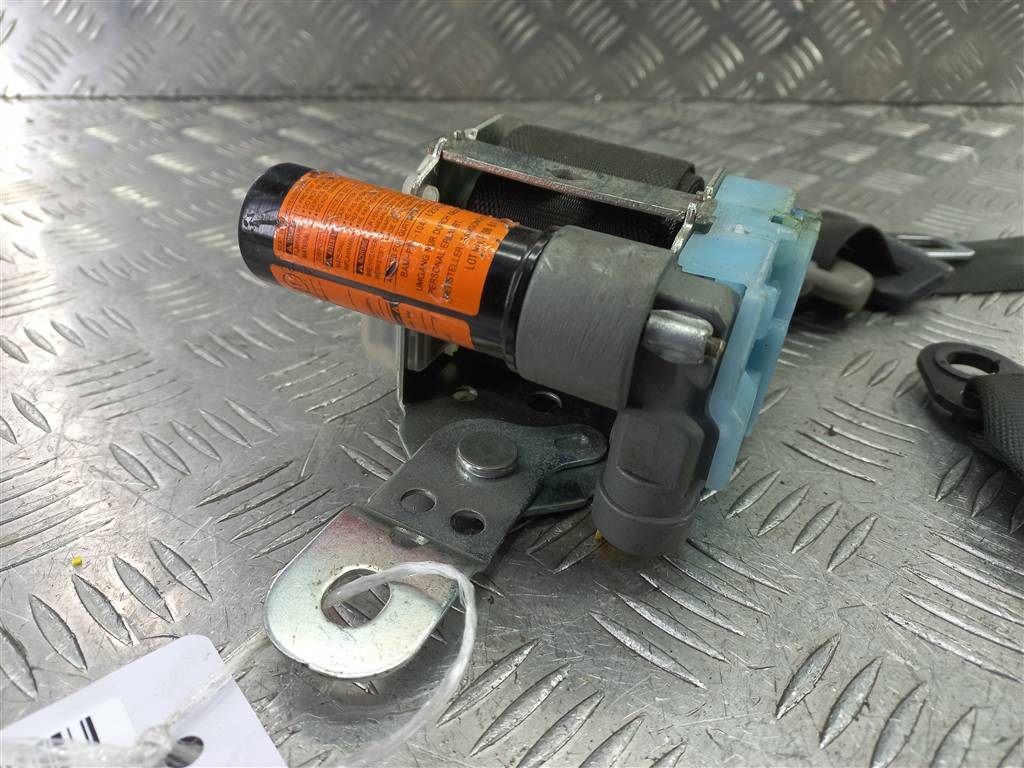 ремень безопасности Hyundai GETZ 1.1 MT (66 л.с.)Getz  I рестайлинг (2005—2011) Хетчбэк 888801C801WK, 1550 рублей, Москва