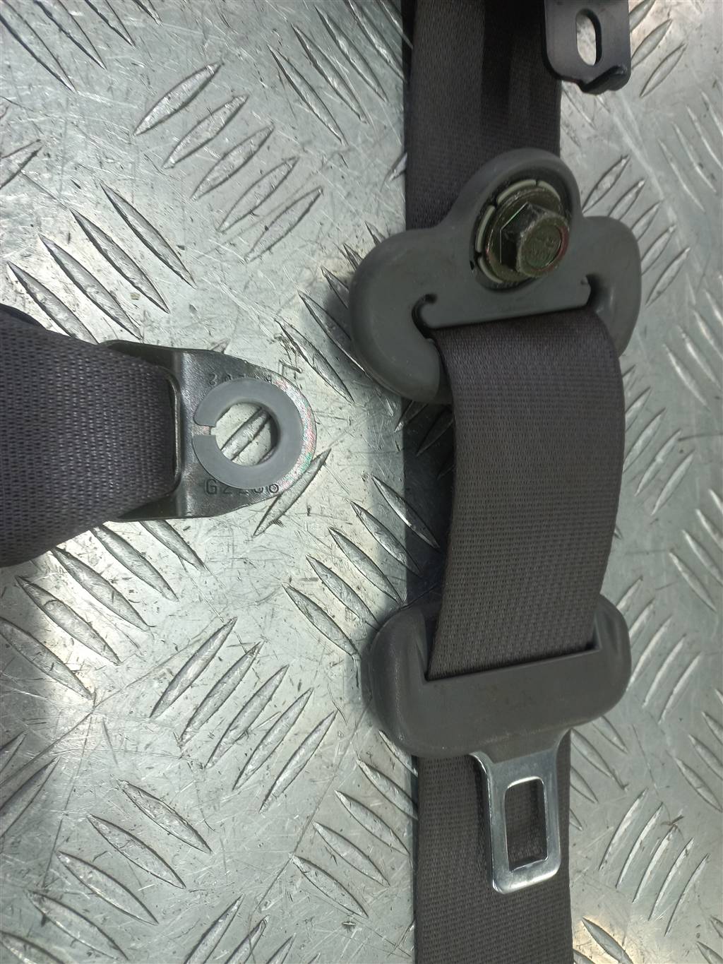 ремень безопасности Hyundai TUCSON 2.0 CRDi AT (112 л.с.)Tucson  I (2004—2011) Внедорожник 888102E400U7, 3850 рублей, Москва