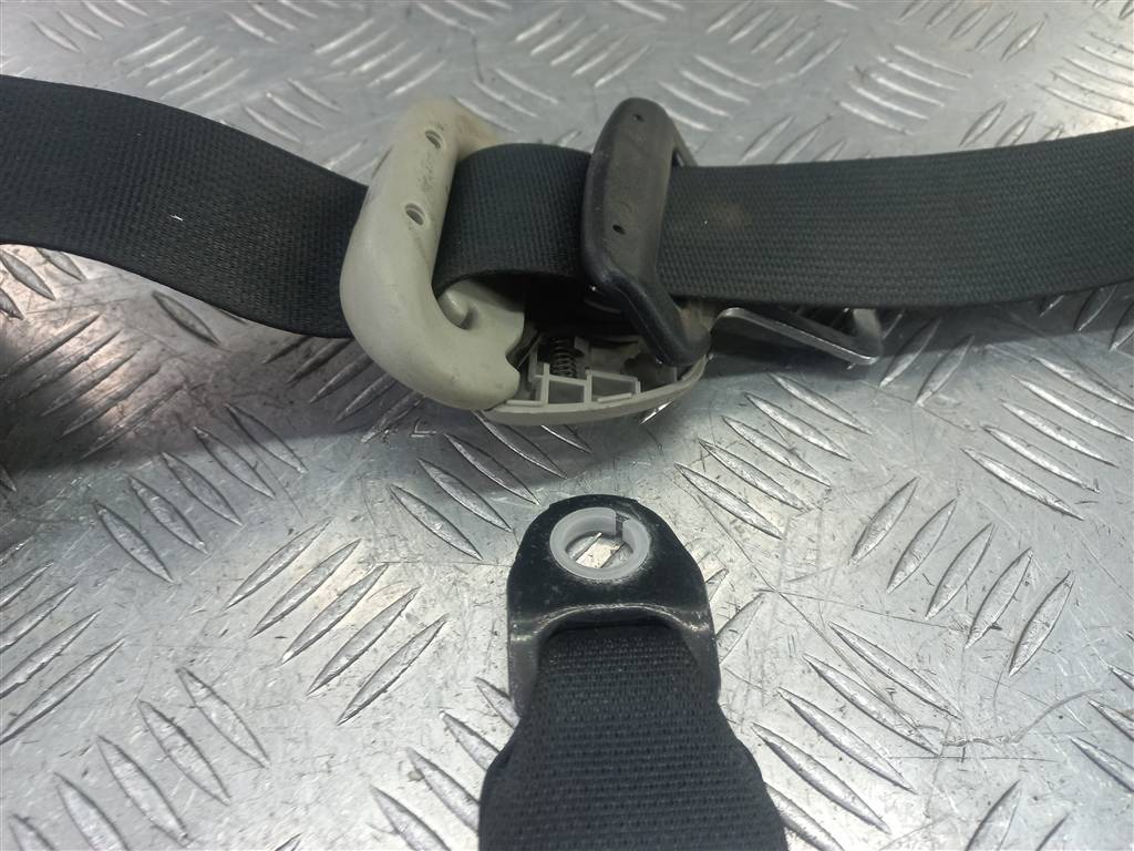 ремень безопасности SUZUKI Grand Vitara 1.6 4WD MT (106 л.с.)Grand Vitara  II (2005—2008) Внедорожник 8490165J12BHE, 2700 рублей, Москва