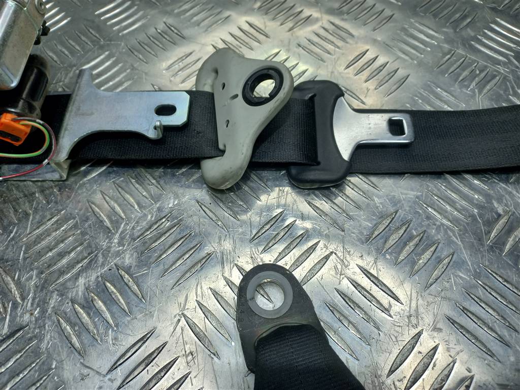 ремень безопасности MAZDA 3  BR5S57L90B02, 4430 рублей, Москва