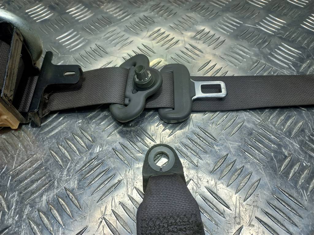 ремень безопасности Hyundai TUCSON 2.0 CRDi AT (112 л.с.)Tucson  I (2004—2011) Внедорожник 888102E400U7, 3850 рублей, Москва