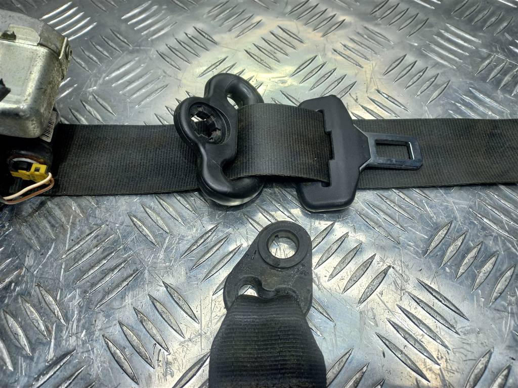 ремень безопасности FORD Focus  1764014, 3279 рублей, Москва