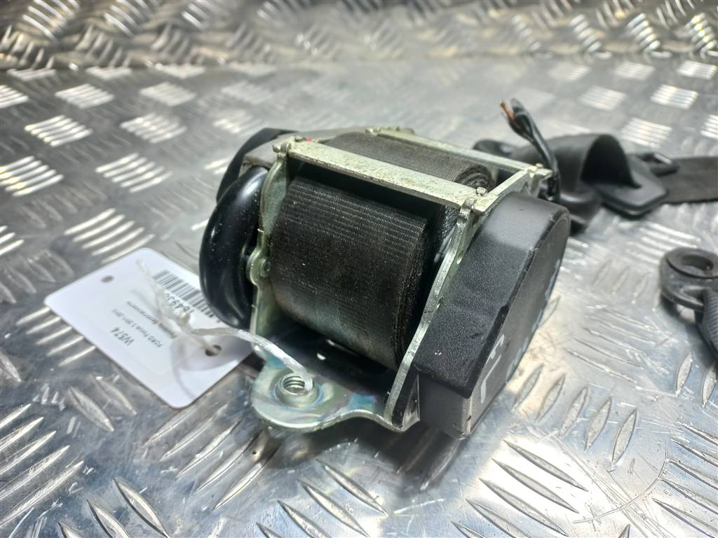 ремень безопасности FORD Focus  1764014, 3279 рублей, Москва