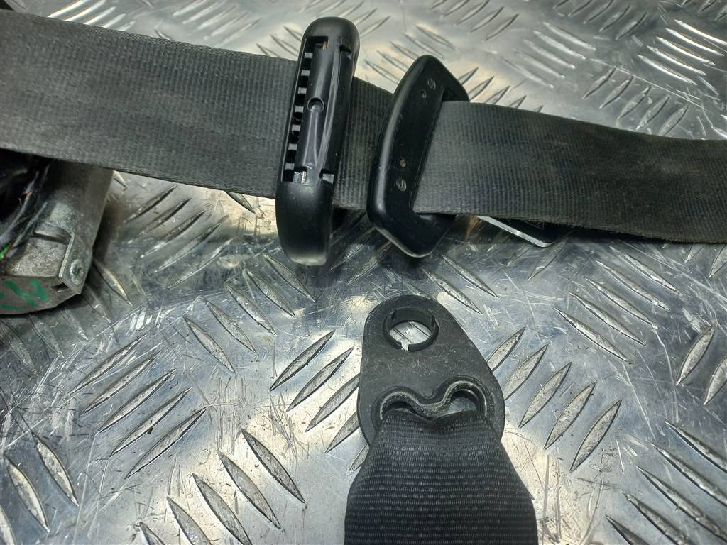 ремень безопасности FORD Focus  1839761, 3850 рублей, Москва