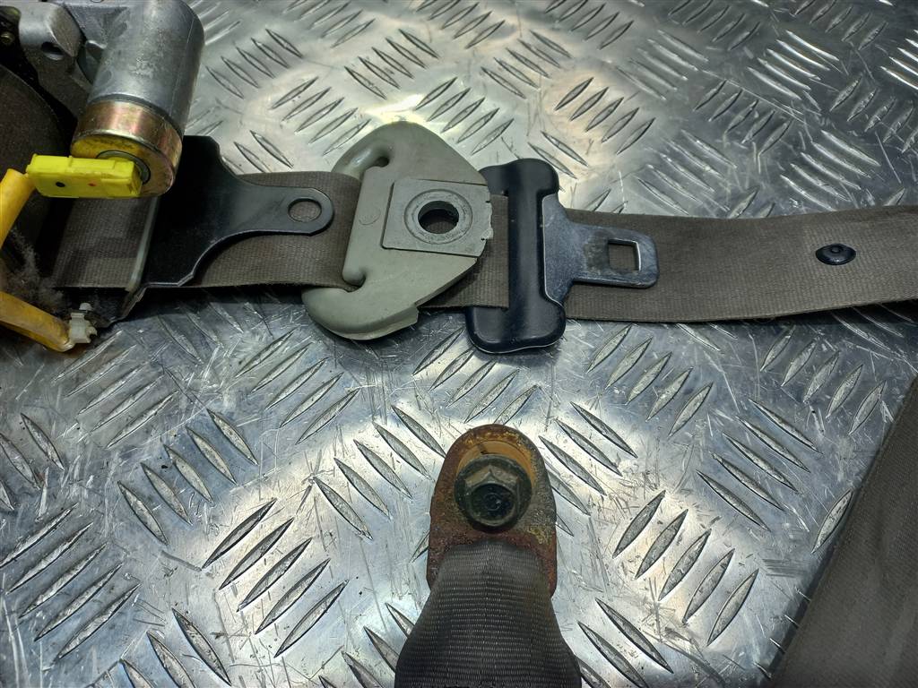 ремень безопасности SUZUKI JIMNY Jimny 8490181AG1L8Z, 1550 рублей, Москва