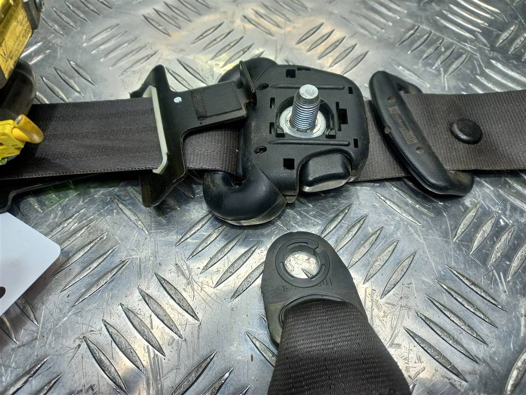 ремень безопасности Hyundai MATRIX 1.6 MT (103 л.с.)Matrix  I рестайлинг (2005—2008) Минивэн 8887517200LK, 2700 рублей, Москва