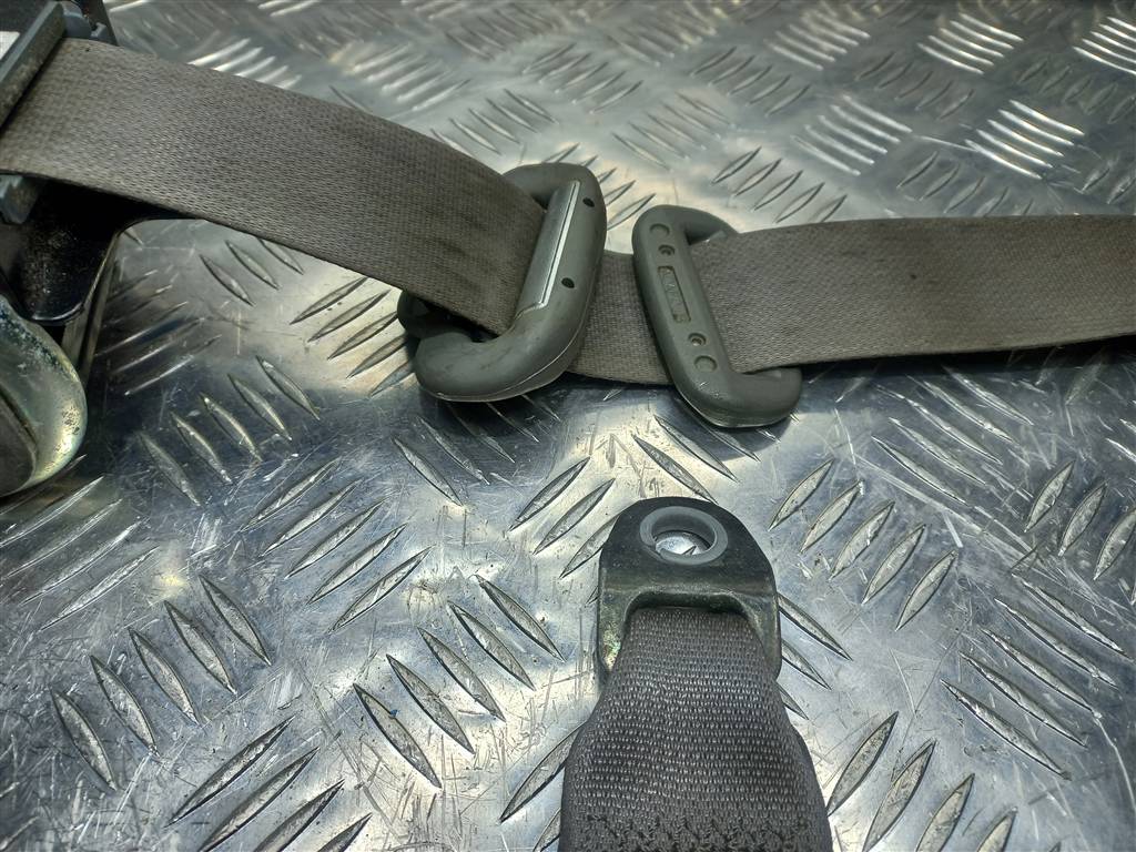 ремень безопасности Hyundai TUCSON 2.0 CRDi AT (112 л.с.)Tucson  I (2004—2011) Внедорожник 888202E300LM, 2700 рублей, Москва