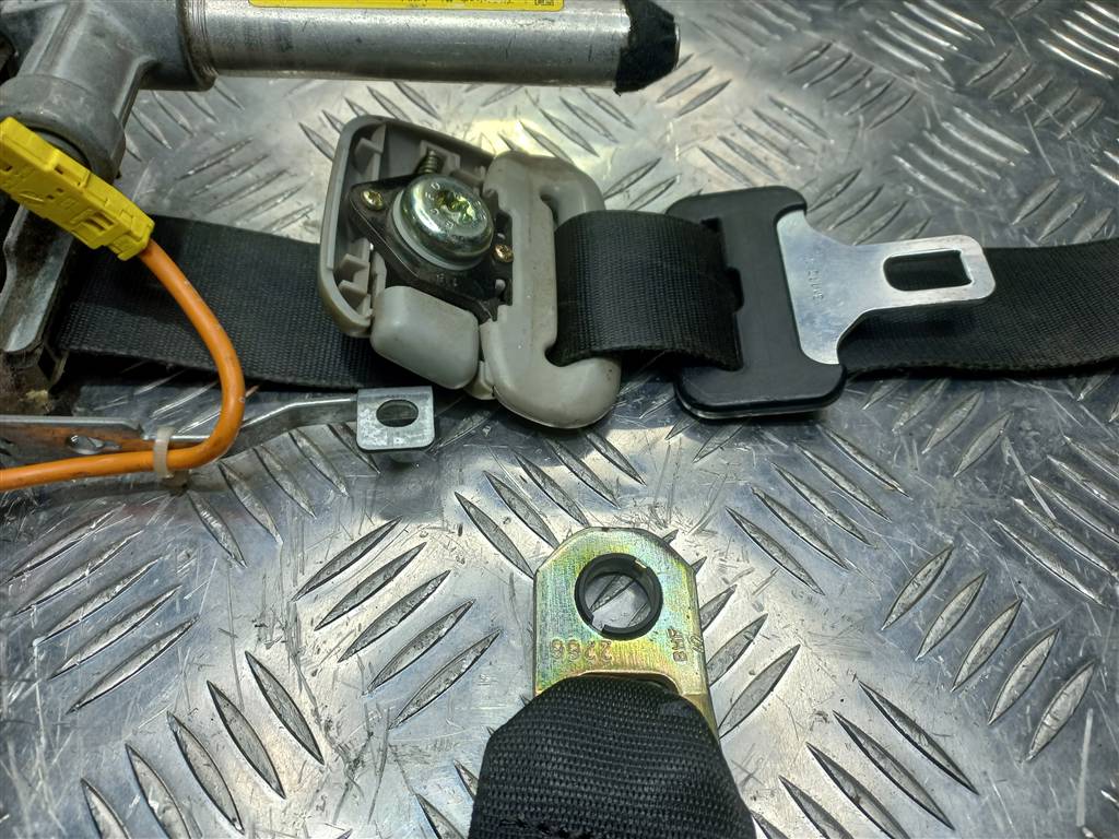 ремень безопасности MITSUBISHI CARISMA  MR915562, 980 рублей, Москва