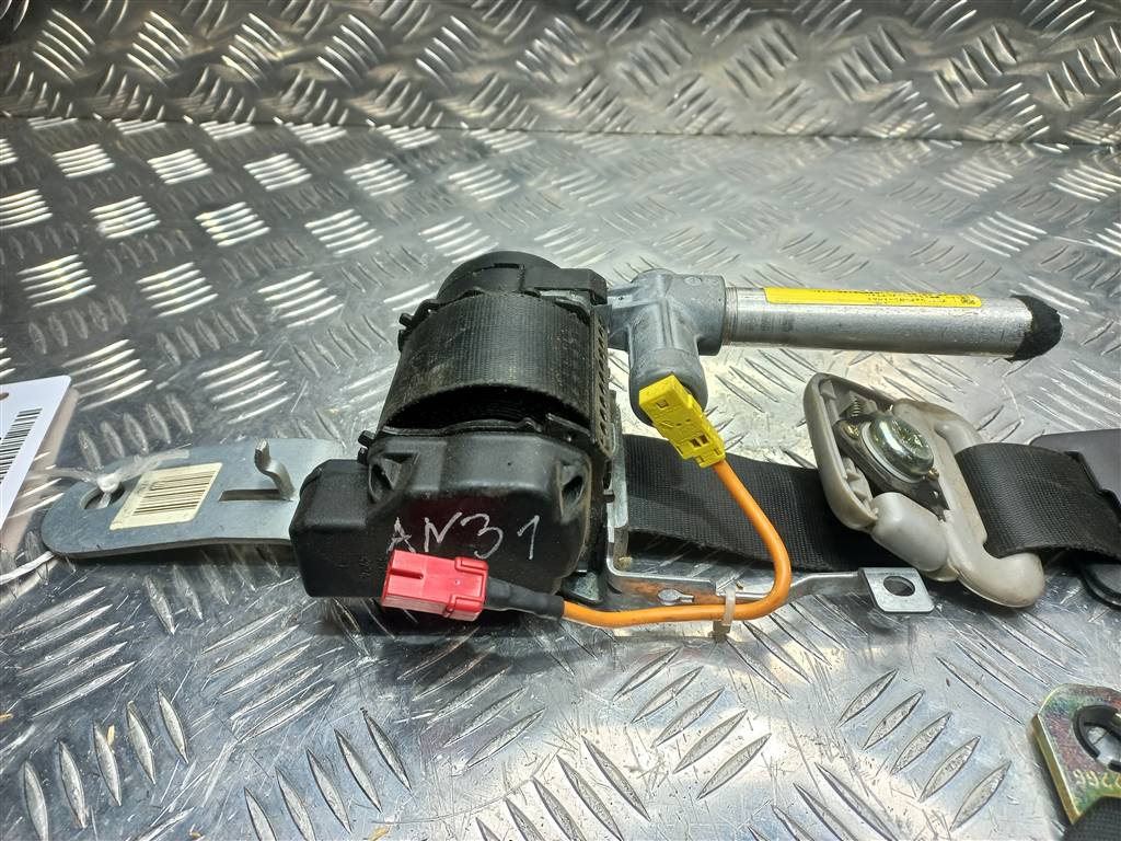 ремень безопасности MITSUBISHI CARISMA  MR915562, 980 рублей, Москва