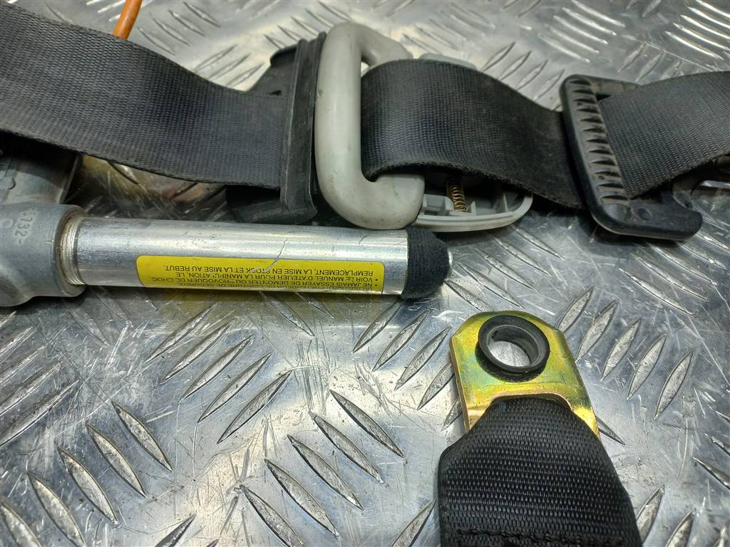 ремень безопасности MITSUBISHI CARISMA  MR915562, 980 рублей, Москва