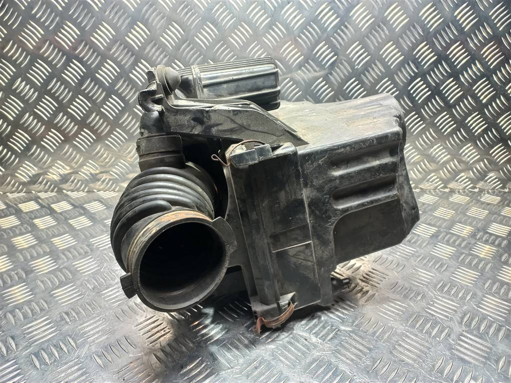 корпус воздушного фильтра MAZDA 3  LF5013320D, 2700 рублей, Москва