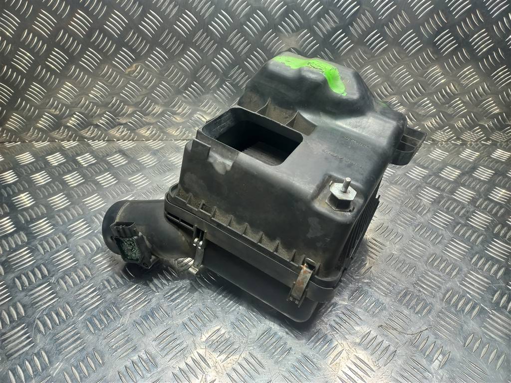 корпус воздушного фильтра SUBARU Tribeca 3.0 4WD AT (245 л.с.)Tribeca  WX (2004—2007) Внедорожник 46052AG05B, 3279 рублей, Москва