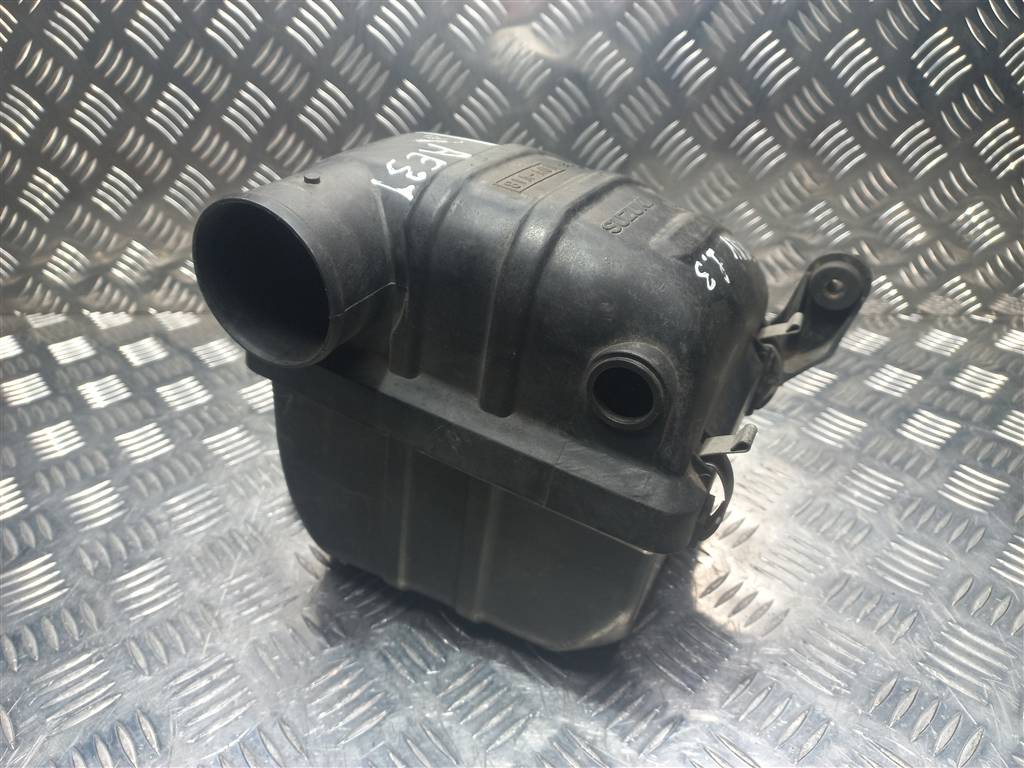 корпус воздушного фильтра SUZUKI JIMNY Jimny 1370081A00, 2700 рублей, Москва