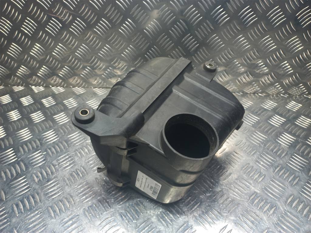 корпус воздушного фильтра SUZUKI JIMNY Jimny 1370081A00, 2700 рублей, Москва