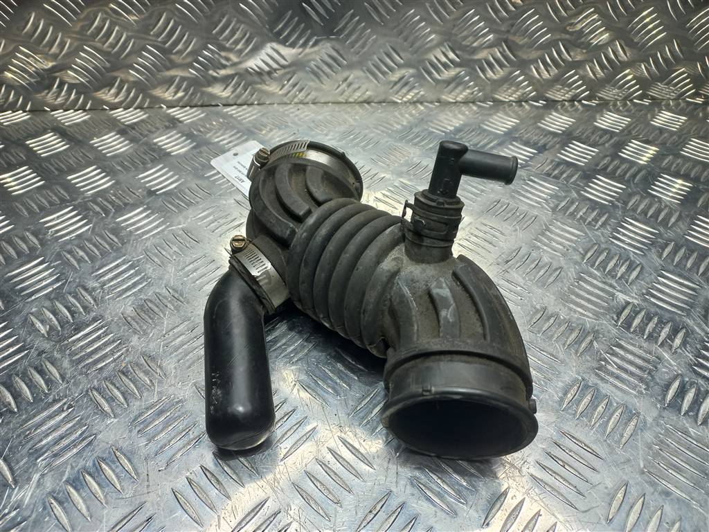 патрубок воздушного фильтра NISSAN QASHQAI  16576JD00A, 5000 рублей, Москва