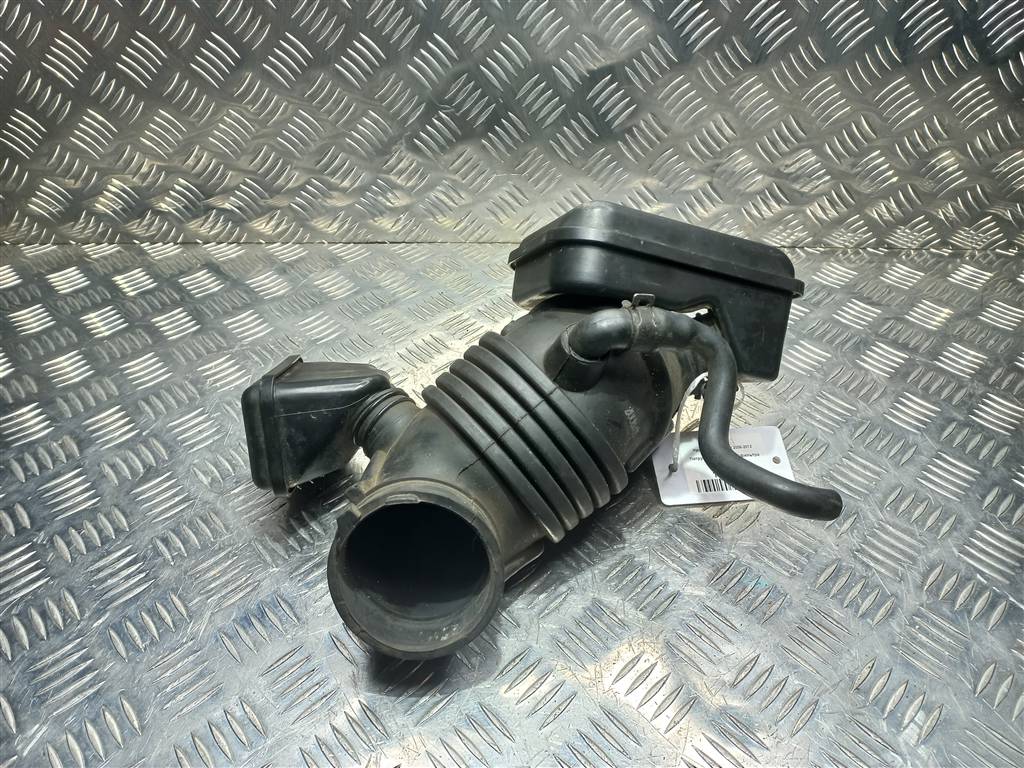 патрубок воздушного фильтра Hyundai SANTA FE  281382B100, 980 рублей, Москва