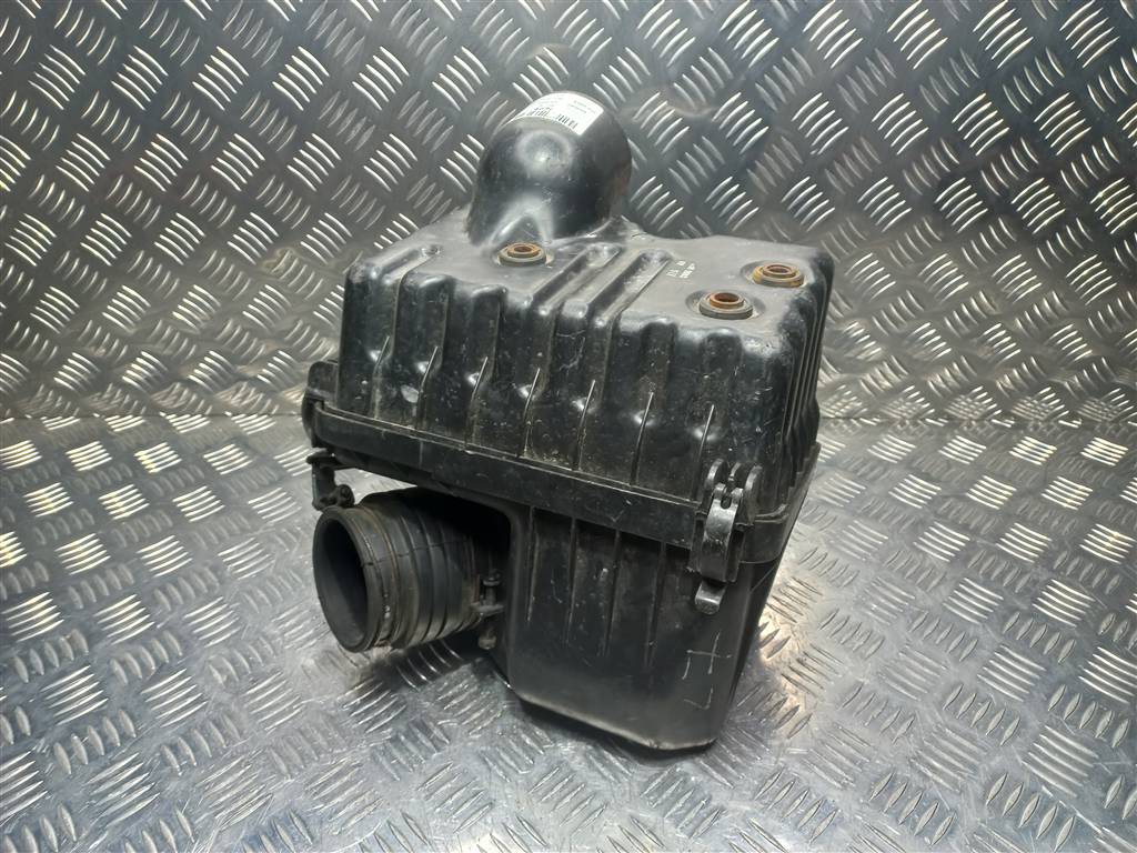 корпус воздушного фильтра Hyundai SANTA FE  2811026050, 2700 рублей, Москва