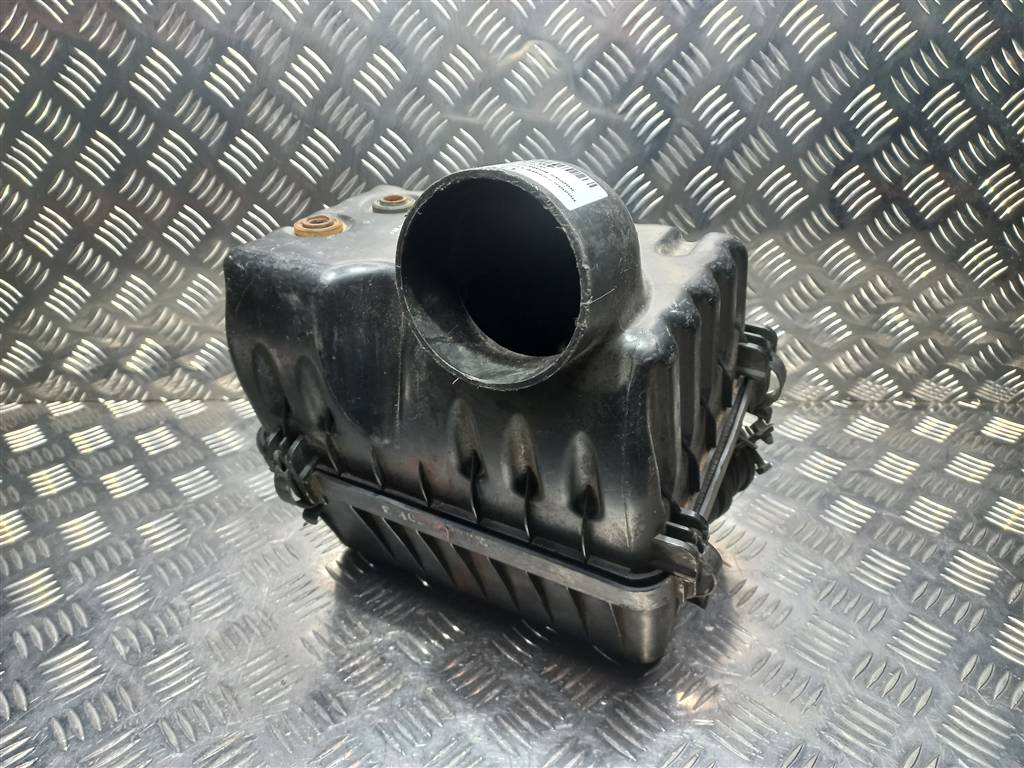 корпус воздушного фильтра Hyundai SANTA FE  2811026050, 2700 рублей, Москва