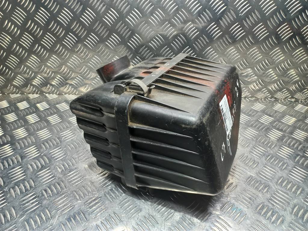 корпус воздушного фильтра Hyundai SANTA FE  2811026050, 2700 рублей, Москва