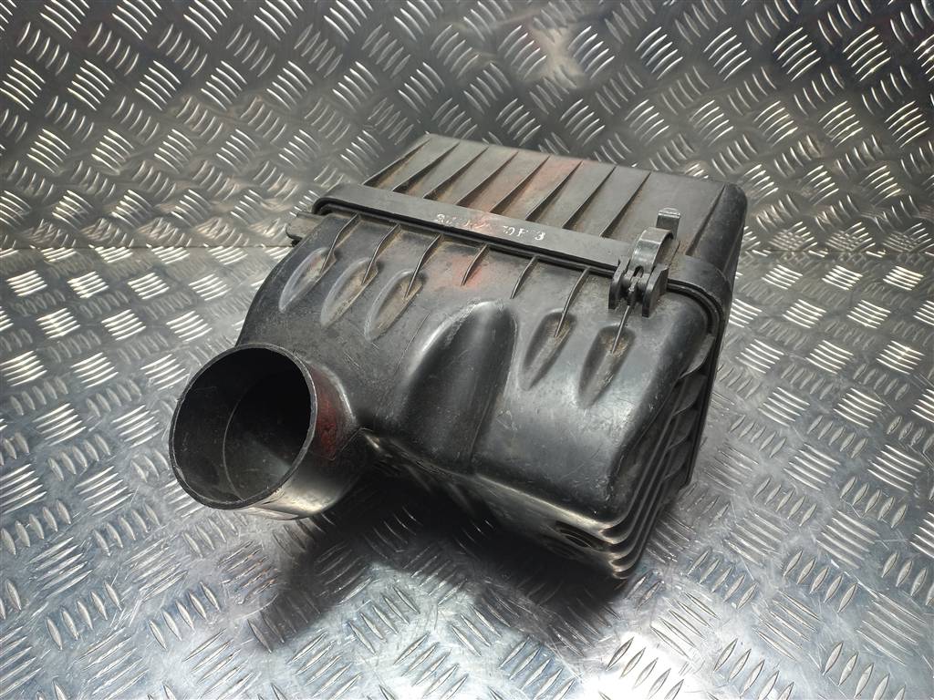 корпус воздушного фильтра Hyundai SANTA FE  2811026050, 2700 рублей, Москва