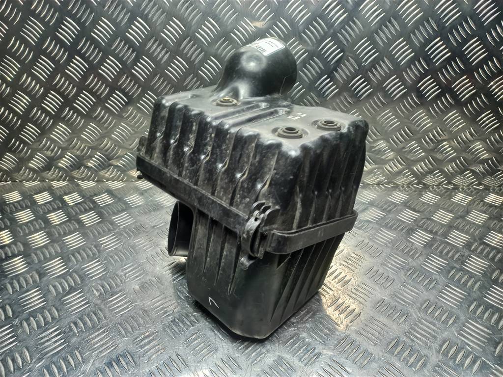 корпус воздушного фильтра Hyundai SANTA FE  2811026050, 2700 рублей, Москва