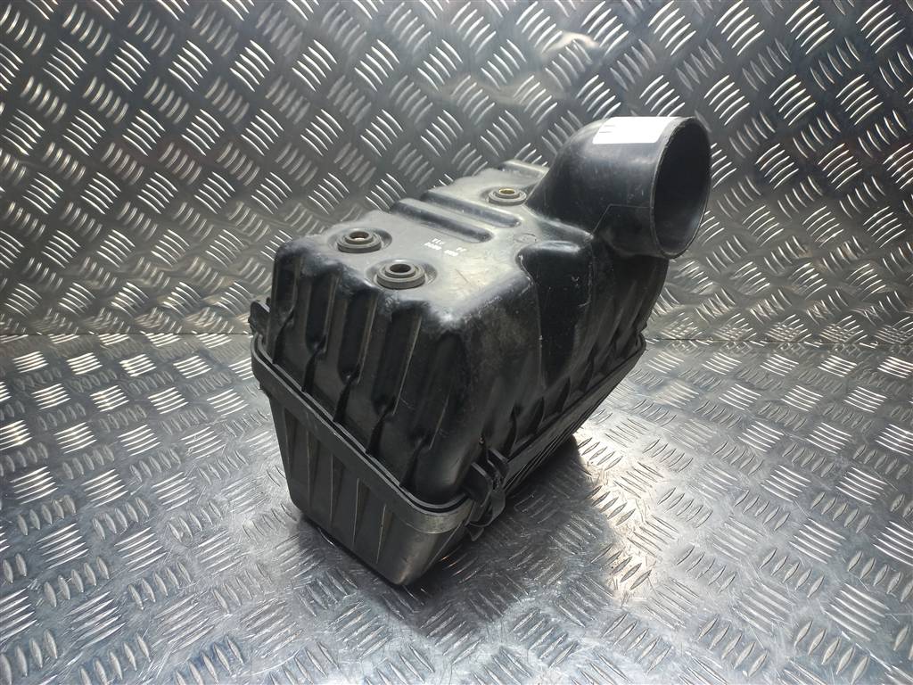 корпус воздушного фильтра Hyundai SANTA FE  2811026050, 2700 рублей, Москва