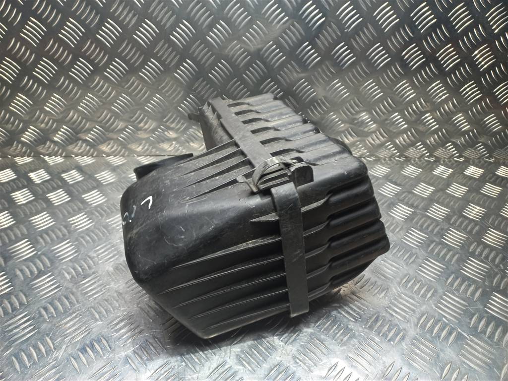 корпус воздушного фильтра Hyundai SANTA FE  2811026050, 2700 рублей, Москва