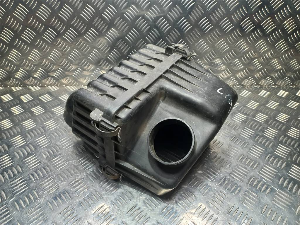 корпус воздушного фильтра Hyundai SANTA FE  2811026050, 2700 рублей, Москва