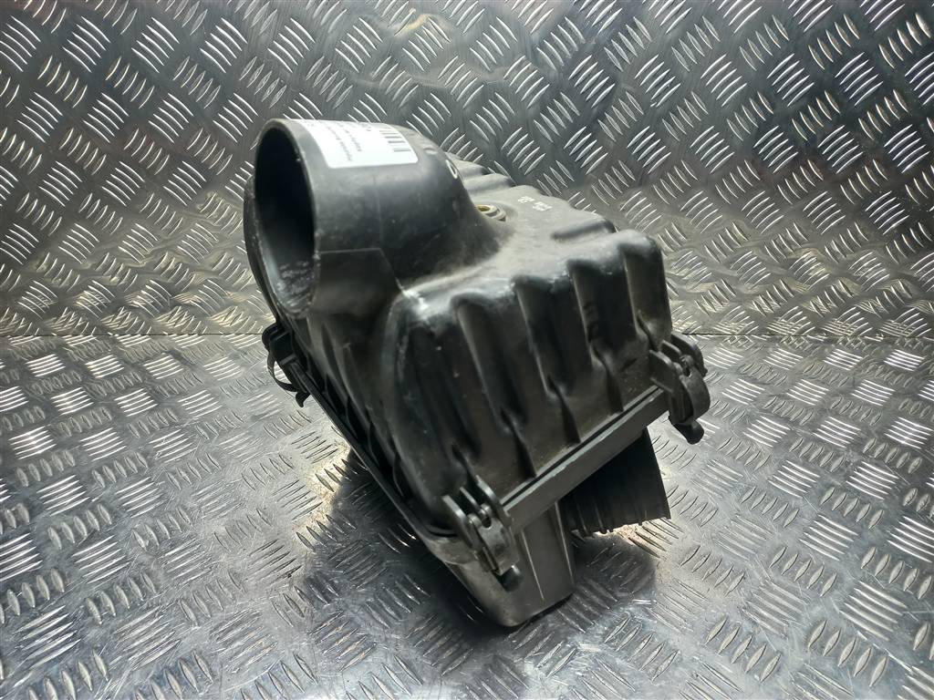 корпус воздушного фильтра Hyundai SANTA FE  2811026050, 2700 рублей, Москва