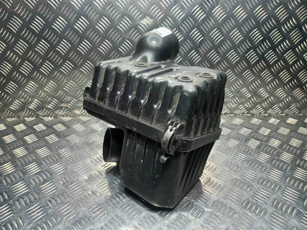 корпус воздушного фильтра Hyundai SANTA FE  2811026050, 2700 рублей, Москва