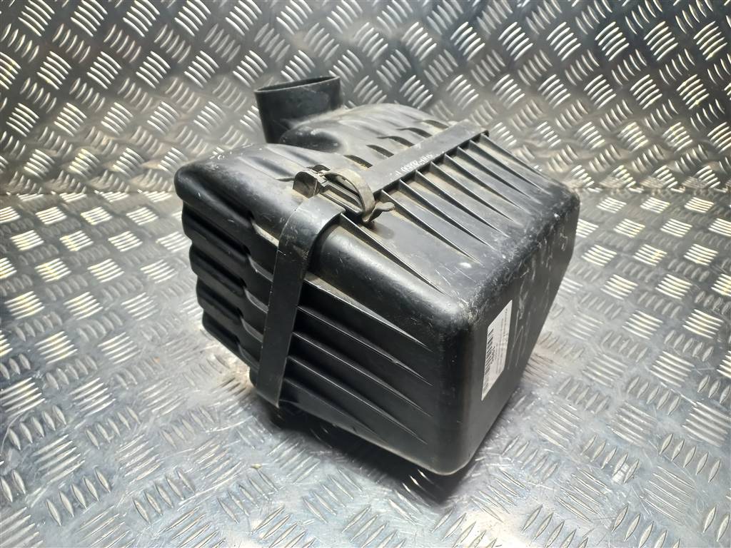 корпус воздушного фильтра Hyundai SANTA FE  2811026050, 2700 рублей, Москва