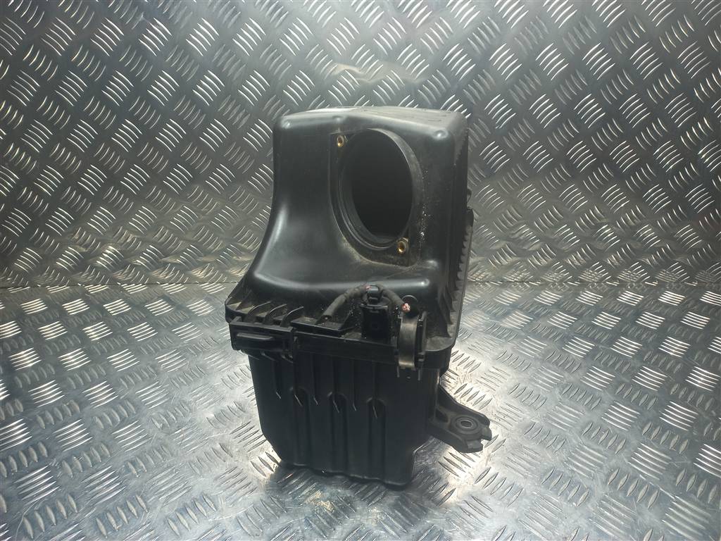 корпус воздушного фильтра Hyundai SANTA FE  281102B000, 3850 рублей, Москва