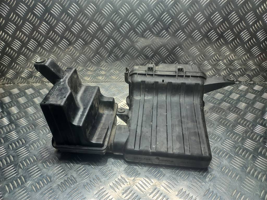 корпус воздушного фильтра SUZUKI IGNIS  1370086G00, 1550 рублей, Москва