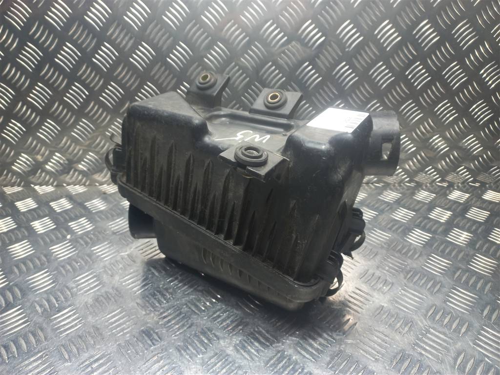 корпус воздушного фильтра Hyundai GETZ 1.4 AT (97 л.с.)Getz  I рестайлинг (2005—2011) Хетчбэк 281101C700, 1550 рублей, Москва