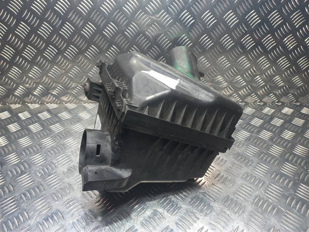 корпус воздушного фильтра SUBARU Tribeca 3.0 4WD AT (250 л.с.)Tribeca  WX (2004—2007) Внедорожник 46052AG05B, 3279 рублей, Москва