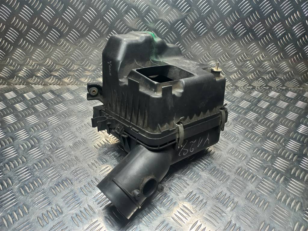 корпус воздушного фильтра SUBARU Tribeca 3.0 4WD AT (250 л.с.)Tribeca  WX (2004—2007) Внедорожник 46052AG05B, 3279 рублей, Москва