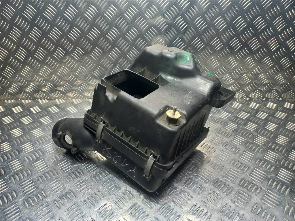 корпус воздушного фильтра SUBARU Tribeca 3.0 4WD AT (250 л.с.)Tribeca  WX (2004—2007) Внедорожник 46052AG05B, 3279 рублей, Москва