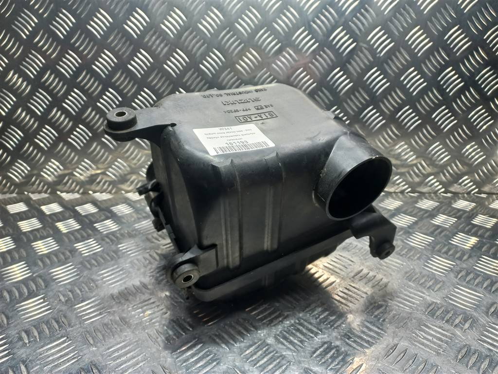 корпус воздушного фильтра SUZUKI JIMNY 1.3 4WD MT (86 л.с.)Jimny  III рестайлинг (2005—2012) Внедорожник 1370076J00, 3740 рублей, Москва