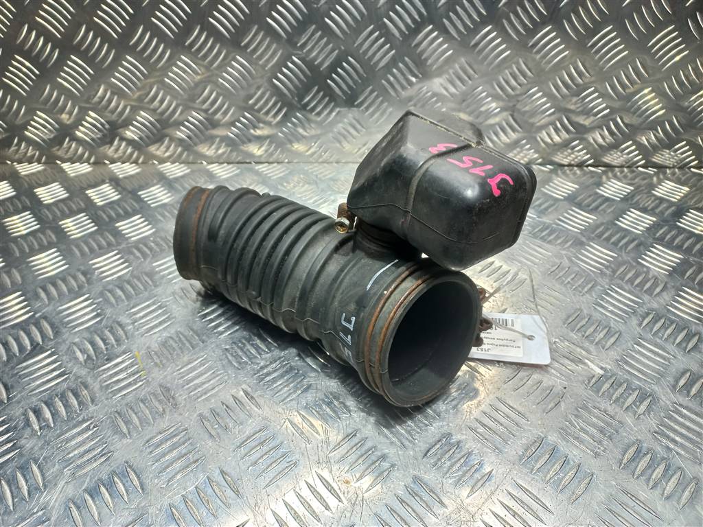 патрубок воздушного фильтра MITSUBISHI PAJERO SPORT 3.0 AT (170 л.с.)Pajero Sport  I (1996—2004) Внедорожник MR266308, 3850 рублей, Москва