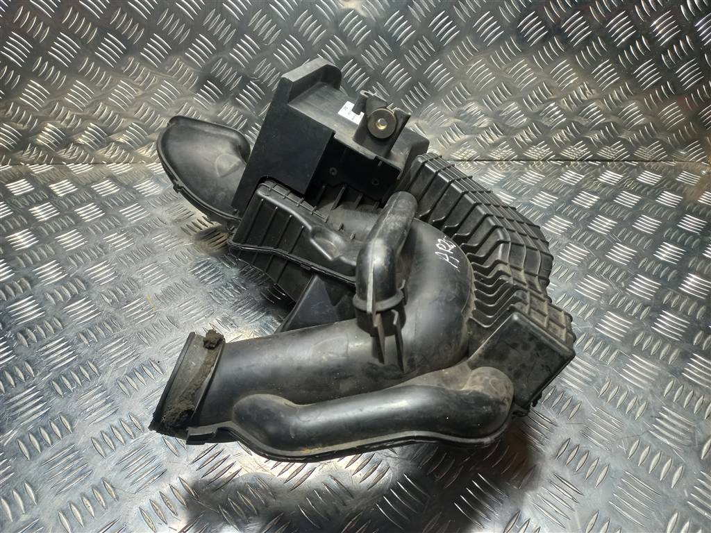 резонатор воздушного фильтра MAZDA 3  LF5013201B, 2700 рублей, Москва