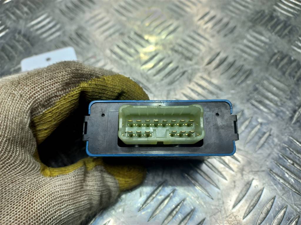 блок управления MITSUBISHI PAJERO SPORT  MR517920, 520 рублей, Москва