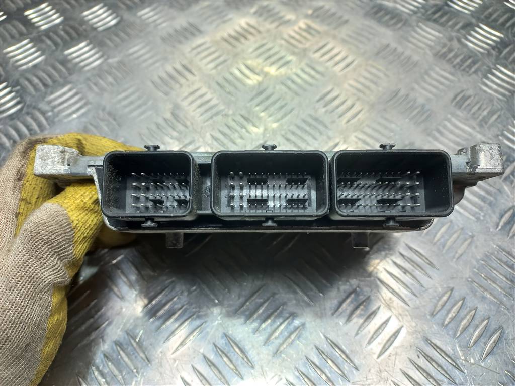 блок управления двигателем FORD Focus  1706429, 10750 рублей, Москва