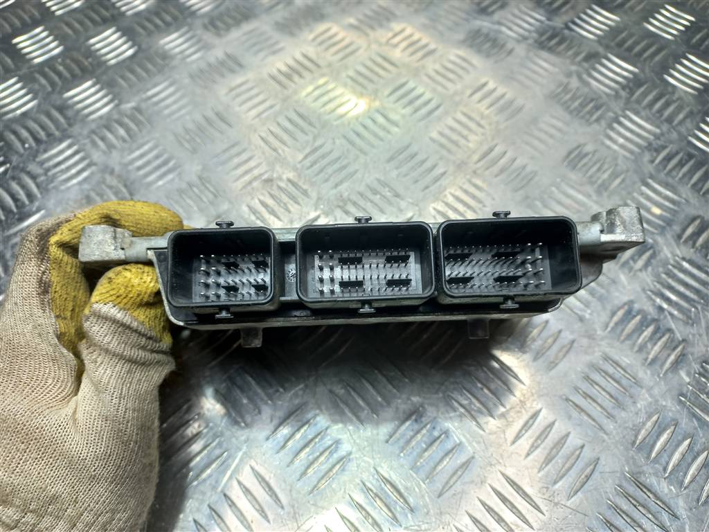 блок управления двигателем FORD Focus  1706429, 10750 рублей, Москва