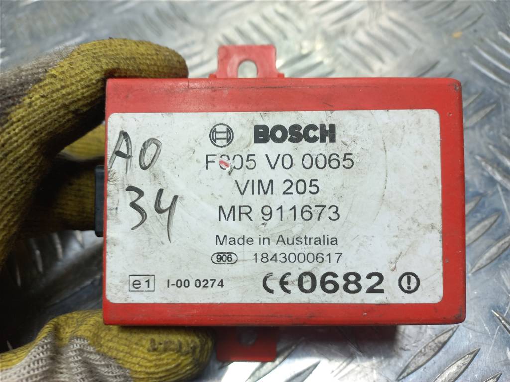 блок управления MITSUBISHI CARISMA  MR911673, 630 рублей, Москва