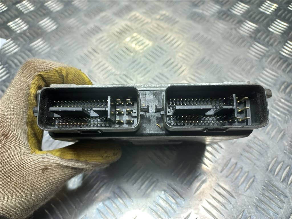 блок управления двигателем MITSUBISHI COLT  1860A441, 3279 рублей, Москва