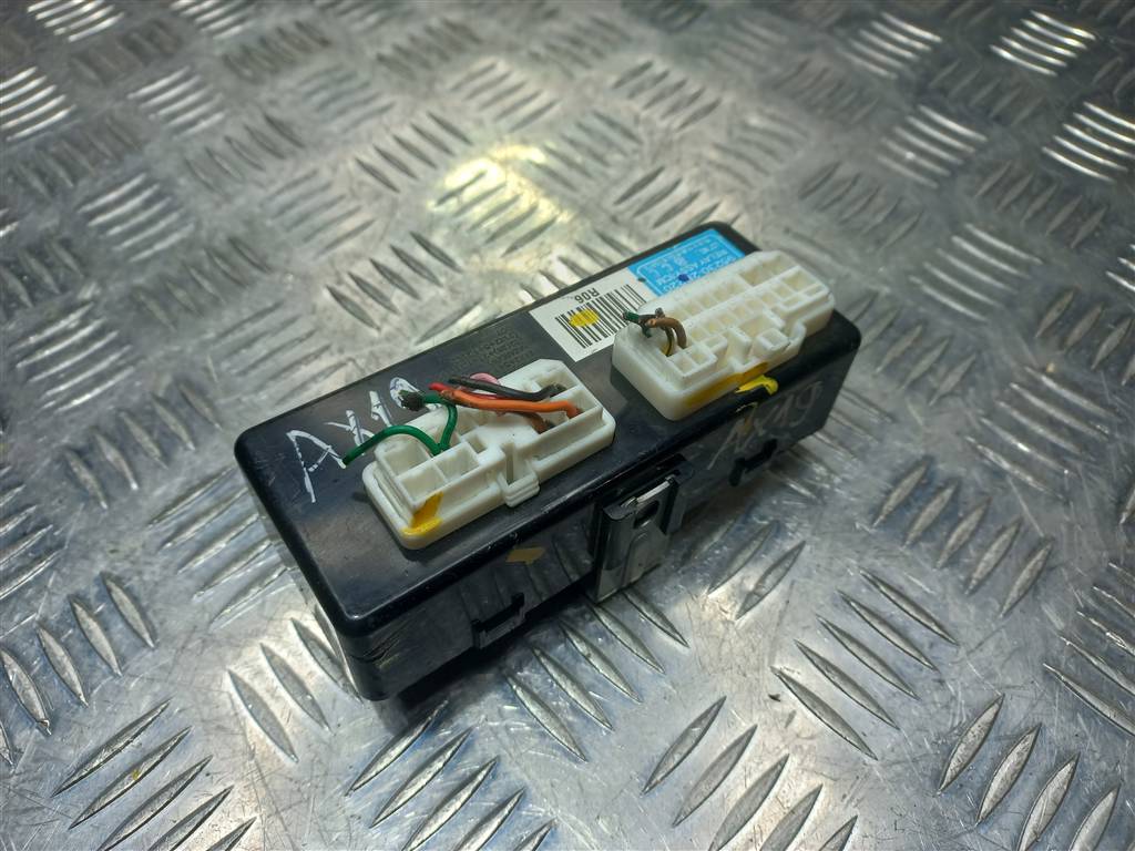 блок управления Hyundai SANTA FE  952302B220, 630 рублей, Москва