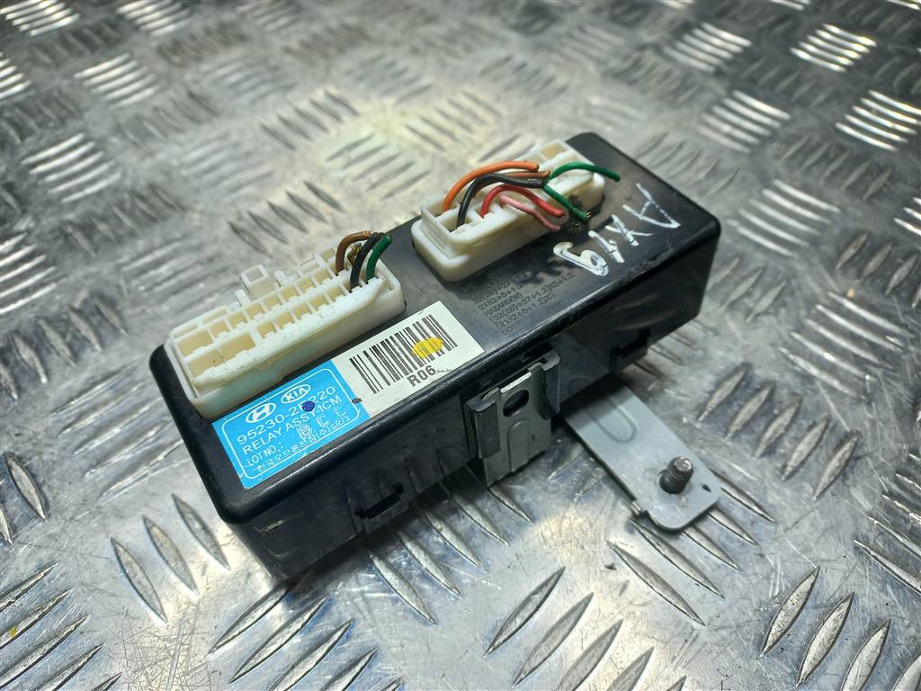 блок управления Hyundai SANTA FE  952302B220, 630 рублей, Москва